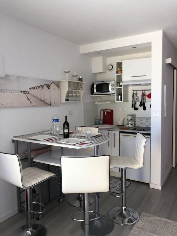 Charmant Studio A Cros De Cagnes 外观 照片
