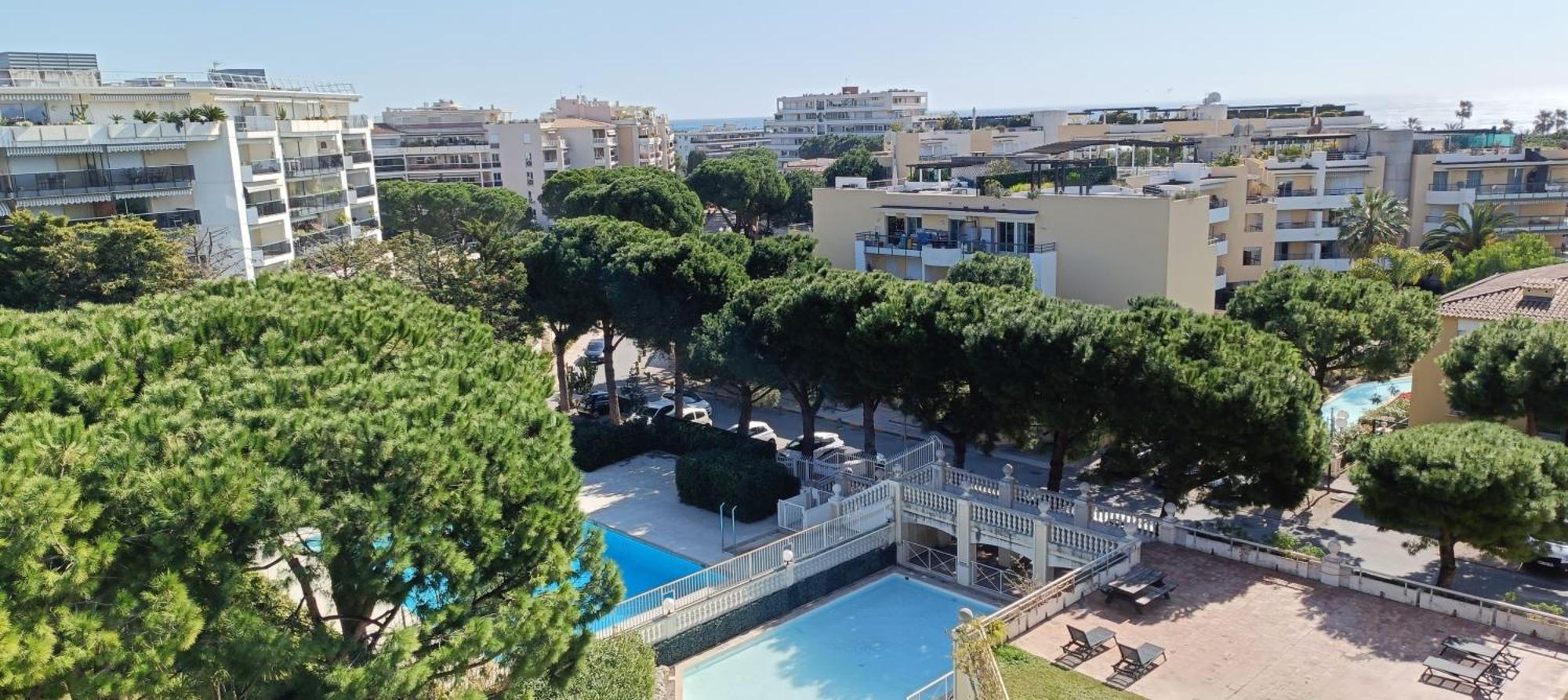 Charmant Studio A Cros De Cagnes 外观 照片